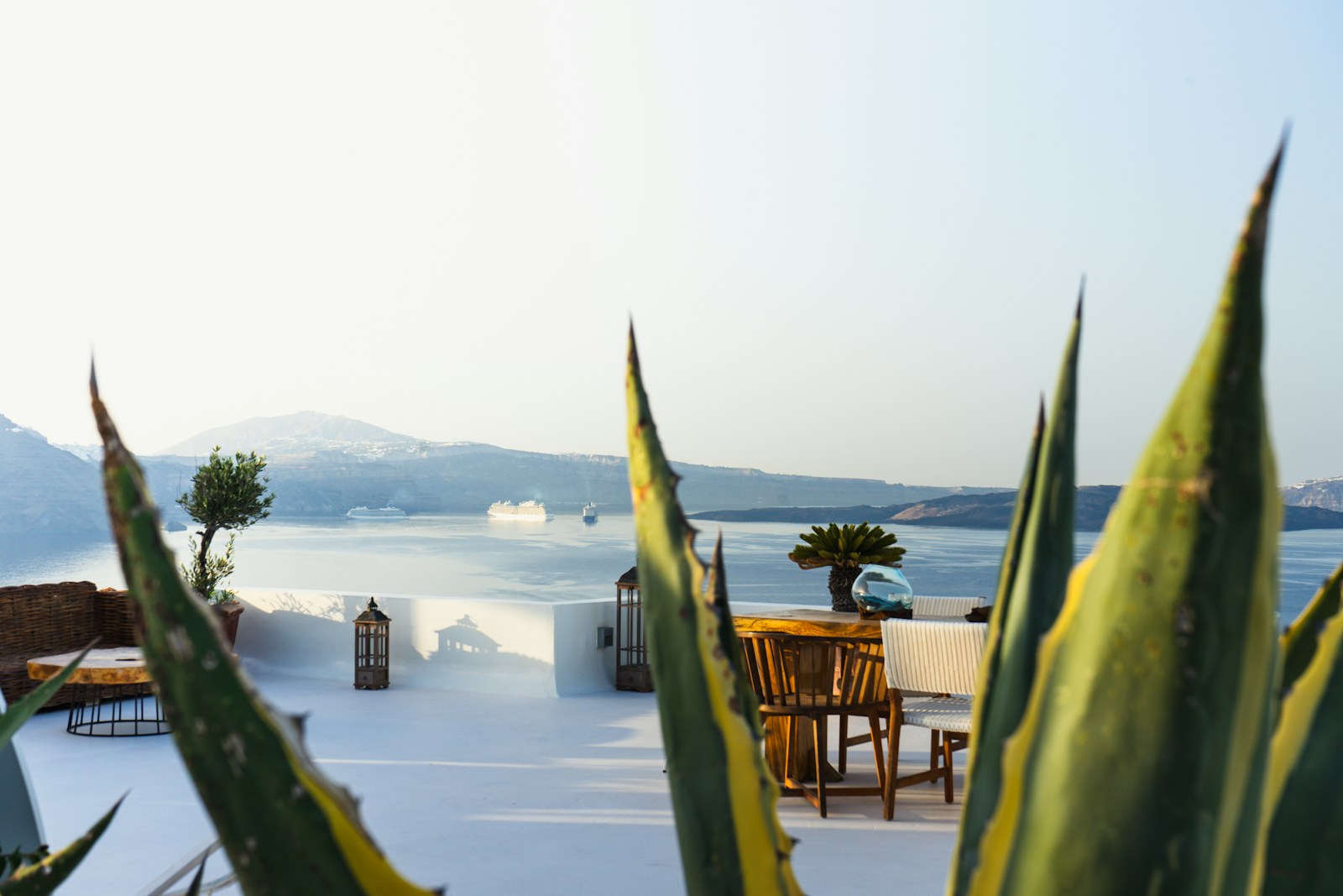 Refined coastal rental terrace overlooking the Mediterranean